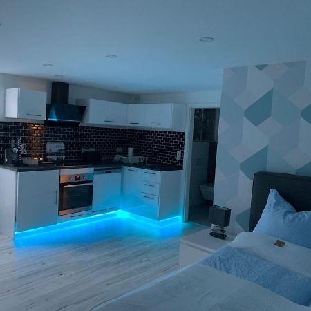 Modern Renovated Apartment Suited For Business Consultants - In Close Distance To Dt, Dhl And Un Campus - Reserved Parking Bonn Eksteriør billede