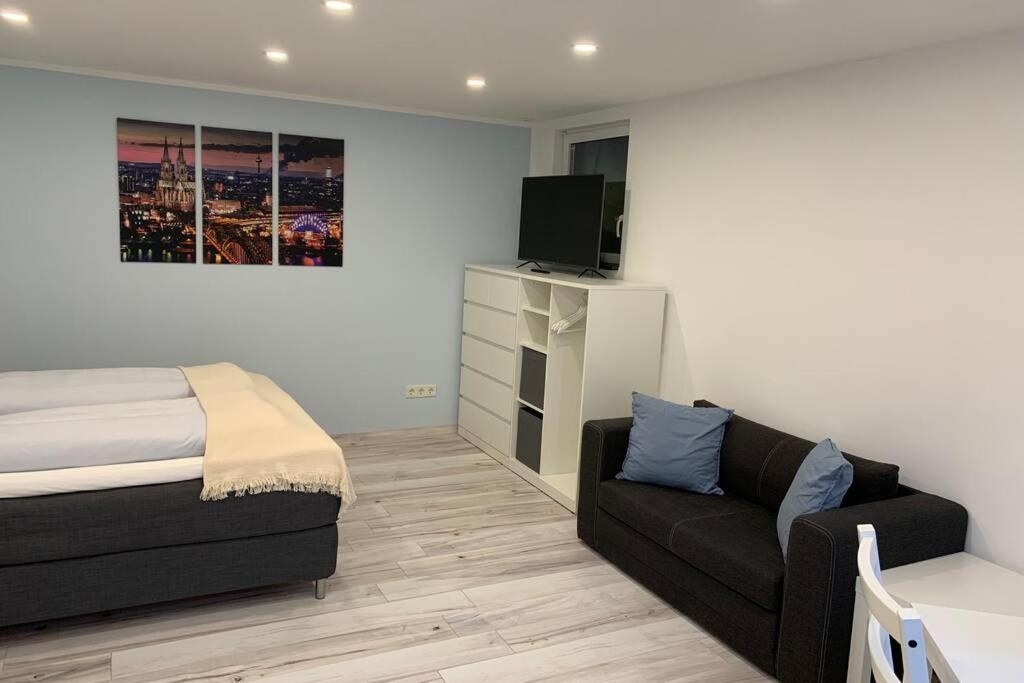 Modern Renovated Apartment Suited For Business Consultants - In Close Distance To Dt, Dhl And Un Campus - Reserved Parking Bonn Eksteriør billede