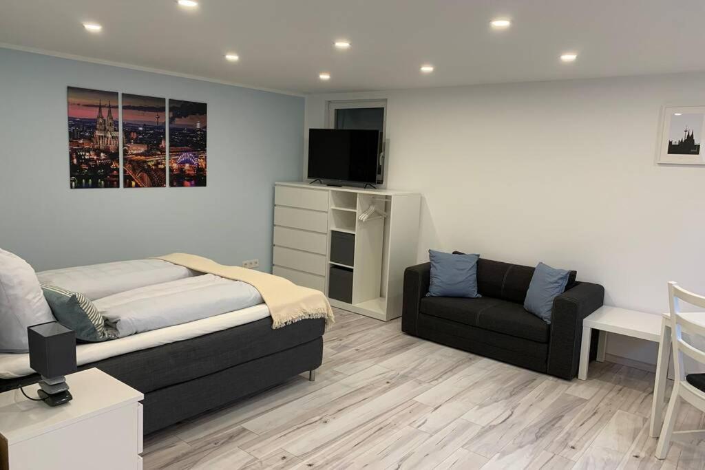 Modern Renovated Apartment Suited For Business Consultants - In Close Distance To Dt, Dhl And Un Campus - Reserved Parking Bonn Eksteriør billede
